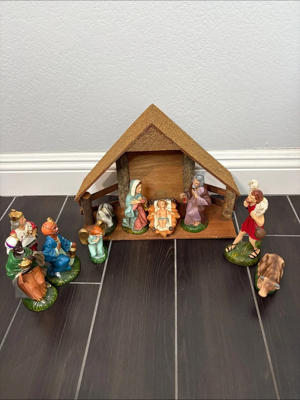 Wales Japan Vintage Nativity Manger Scene Chalkware Manger Set